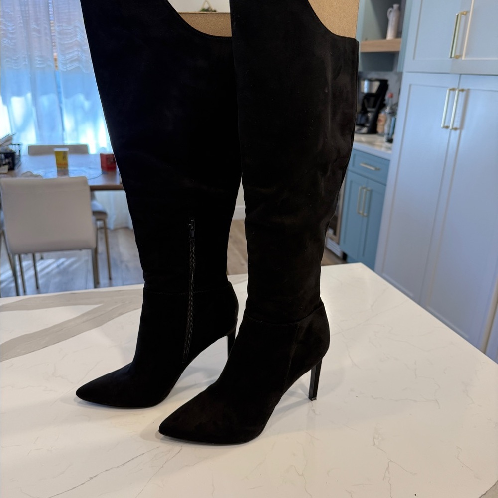 Nine West Teleena Elegant Black Suede Knee-High Women's Boots Size 7 Like New!